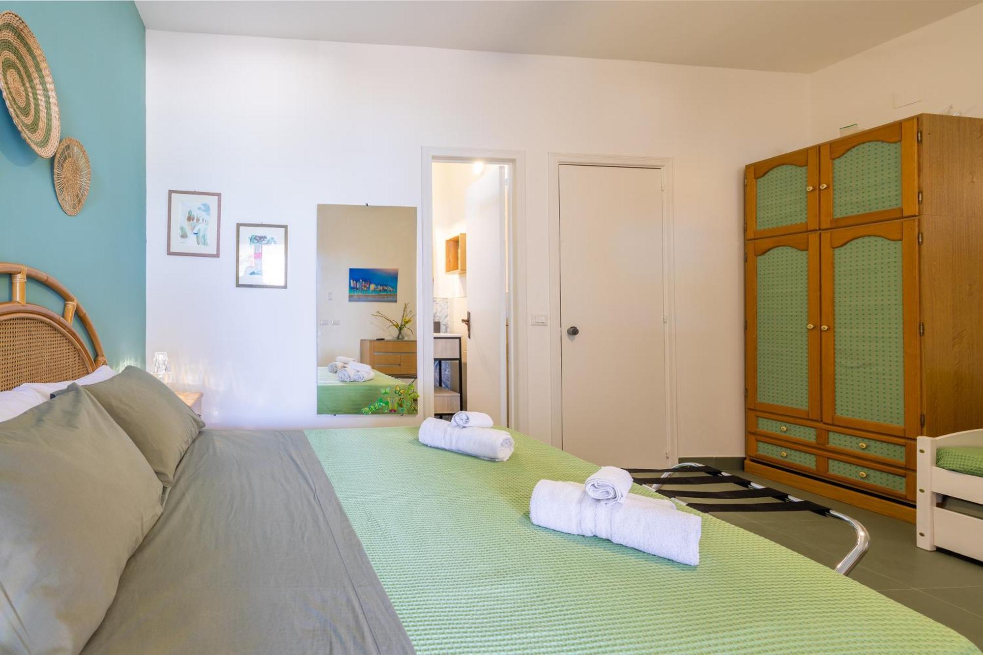 Luxury Suites & Apartment Con Accesso Alla Spiaggia E Parcheggio Privato - Vista Mare Lido Conchiglia Værelse billede