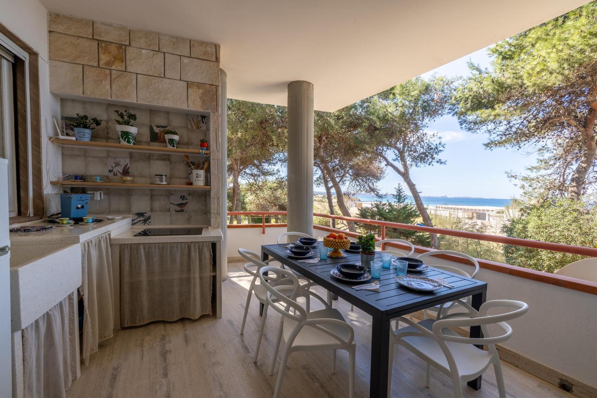 Luxury Suites & Apartment Con Accesso Alla Spiaggia E Parcheggio Privato - Vista Mare Lido Conchiglia Værelse billede