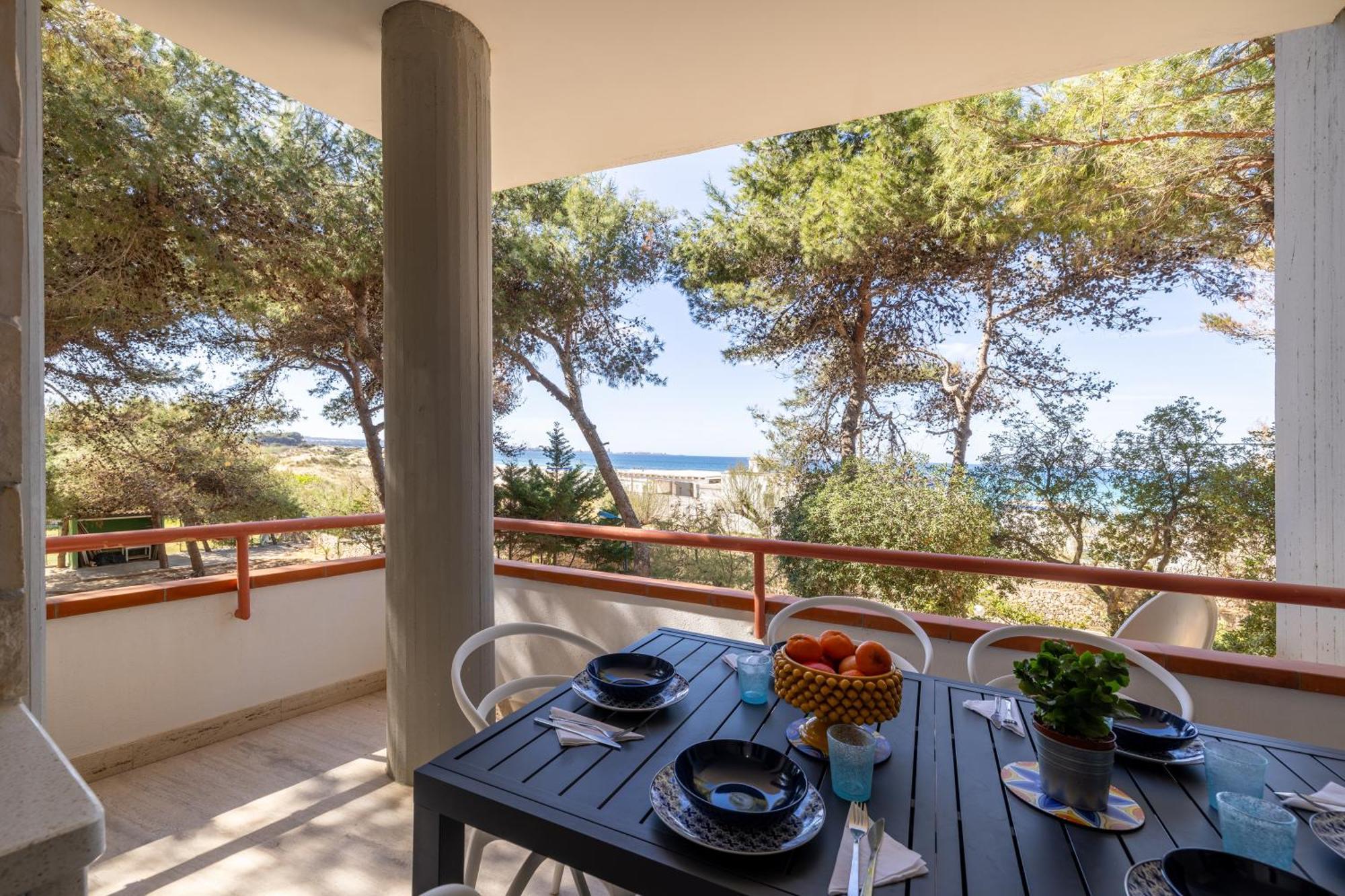 Luxury Suites & Apartment Con Accesso Alla Spiaggia E Parcheggio Privato - Vista Mare Lido Conchiglia Værelse billede